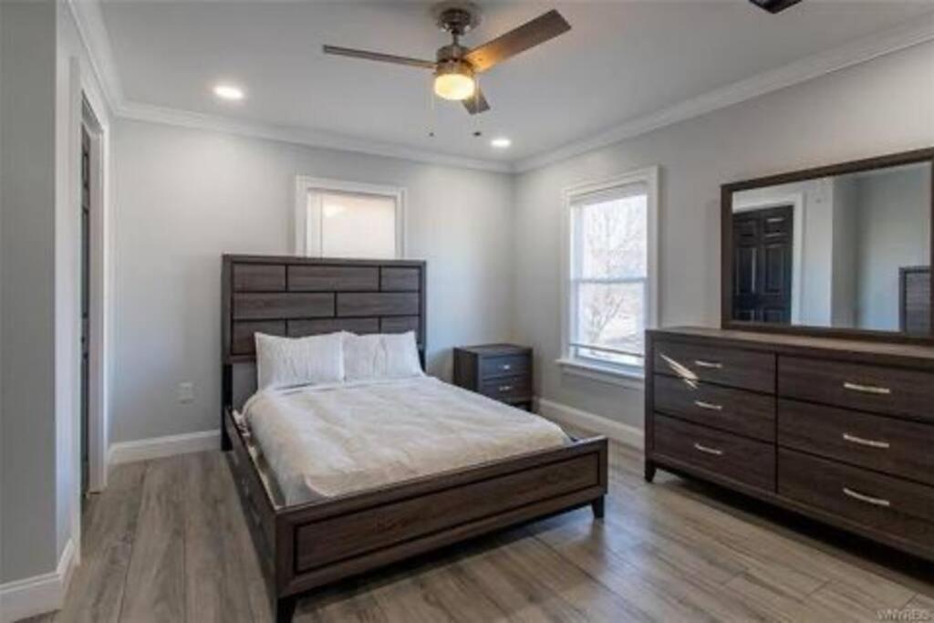 Home Away From Home On Lasalle - 3 Bd 2 Bth Slps 6 Ниагарски водопад Екстериор снимка